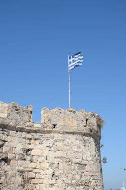 Griechische Flagge auf der Festung von Kos