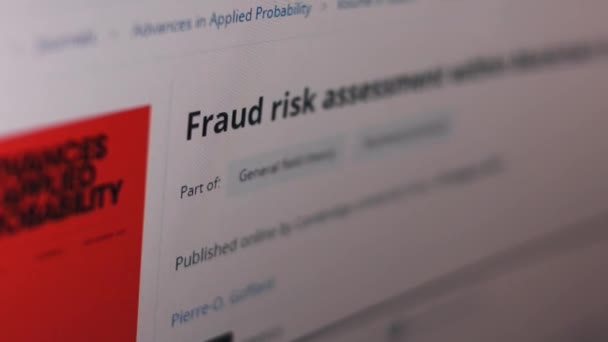 Fraude risicobeoordeling binnen blockchain transacties. Geïnformeerd worden met de algemene veldtheorie — Stockvideo