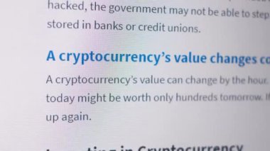 Kripto para biriminin değeri sürekli değişir ve kripto para birimine yatırım yapar.