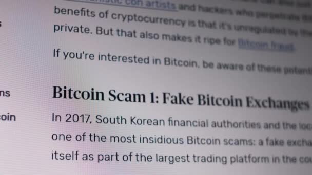 Betrug mit Kryptowährungen. Informieren Sie sich über Bitcoin-Betrug — Stockvideo