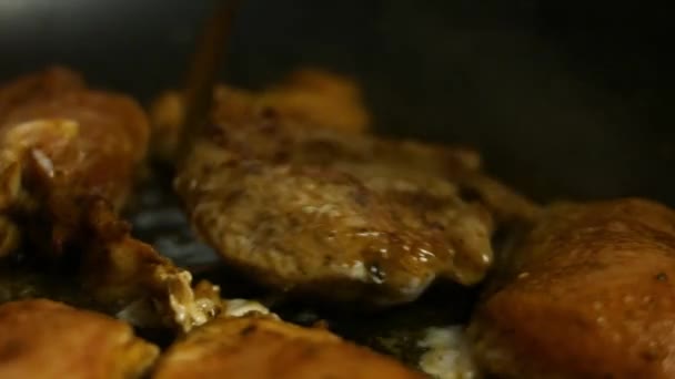 Chicken breast spiced with mexican spice mix being fried on a frying pan. Process of making quesadillas — Stock Video