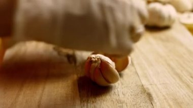 Antarktika Mutfak Sırrı. Kırmızı turplu mantar ezmeli sandviç. 4k Tarifi