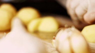 Çedarlı kremalı patates püresi nasıl yapılır? Tarif 4K. 4 kolay adımı takip et