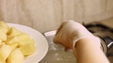 Çedarlı kremalı patates püresi nasıl yapılır? Tarif 4K. 4 kolay adımı takip et