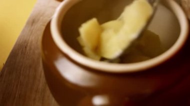 Çedarlı kremalı patates püresi nasıl yapılır? Tarif 4K. 4 kolay adımı takip et