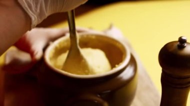 Çedarlı kremalı patates püresi nasıl yapılır? Tarif 4K. 4 kolay adımı takip et