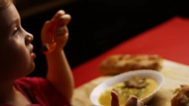 Yeni anneler için çocuk eti, kolay lokma sığır eti kreması, cadı eti. 4k video tarifi