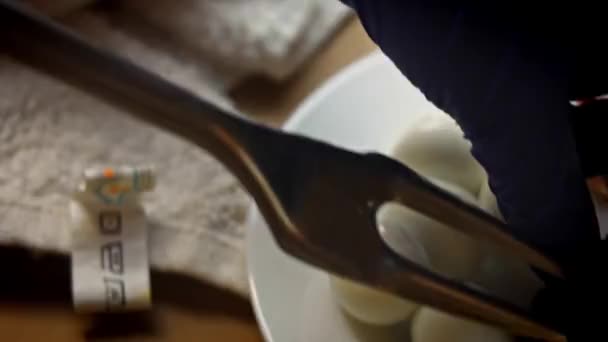 Goûtez à la cuisine ouzbèke Mariage émouvant Pilaf. Vidéo 4k — Video