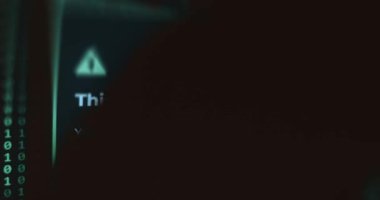 Bilgisayar sistemine ve siber saldırı konseptine erişmek için para talep eden pencereyi aç.