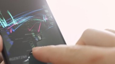 Parmak dijital dünya haritasıyla siber saldırılarla etkileşime giriyor.