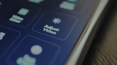 Kullanıcı, Video Ayarları ve Video Ayarları etiketli düğmeye basar.