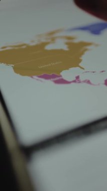 Ülke sınırları bulunan Dünya Siyasi Haritasında ABD.