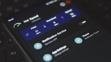 İnternet bağlantı istatistikleri ve ayarlarını izleyen akıllı telefon uygulaması.