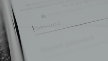 Etkin parola komutu, uygulama güvenliği özelliği.