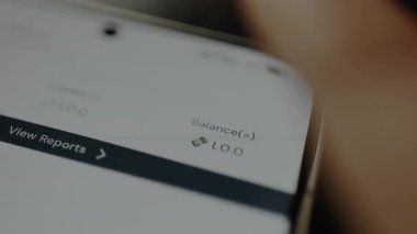 Finansal hesap arayüzü sıfır denge gösteriyor, 0.00 Amerikan doları..