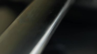 Kızgın yağda kızartılmış tavuk yumurtası ile tava..