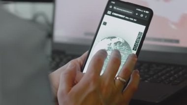 Sanal saldırıları eş zamanlı olarak gösteren haritaya bakın.