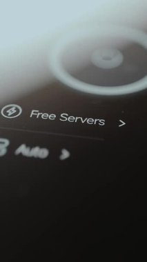 Farklı sunucu konumları seçmek için ücretsiz sunucu menüsü seçeneği.