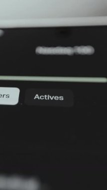 Tüccar, varlıkları yüksek ticaret hacmi ile görüntülemek için Etkin seçeneğini işaretler.