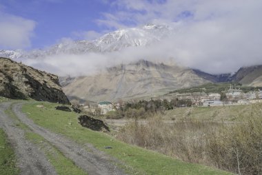 Karla kaplı dağlar. Kafkas Dağları, Georgia