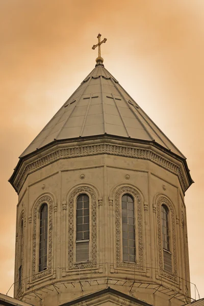 Der Turm der Kathedrale. Tiflis, Georgien. Sepia — Stockfoto