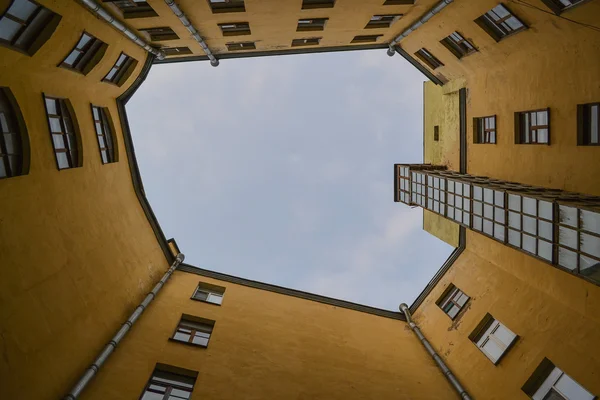 Sıradan bir avlu, Saint Petersburg, Rusya Federasyonu