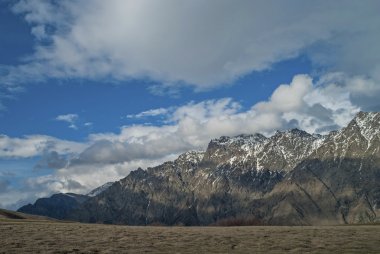 Karla kaplı dağlar. Kafkas Dağları, Georgia