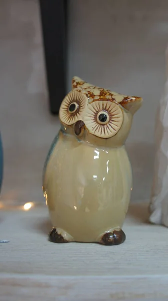 Porselen baykuş, özel tasarım oyuncak, oda dekorasyonu.