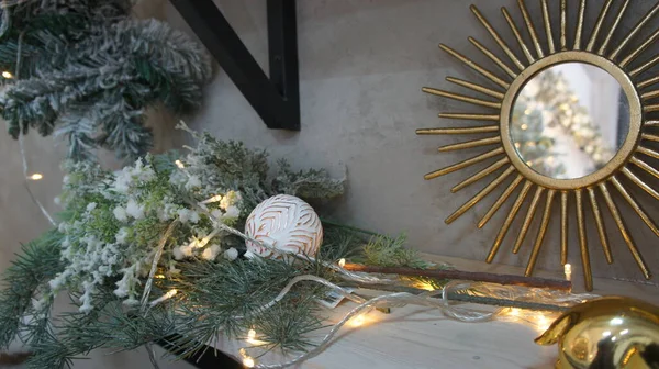 Altın ayna, ev için özel tasarım.