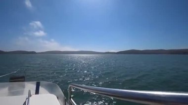 Denize açılmak, tekneyle açılmak.