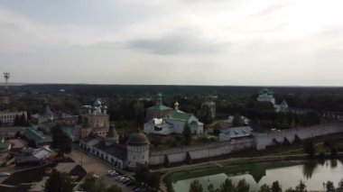 Rostov Yaroslavl bölgesi yakınlarındaki Borisoglebsky Manastırı
