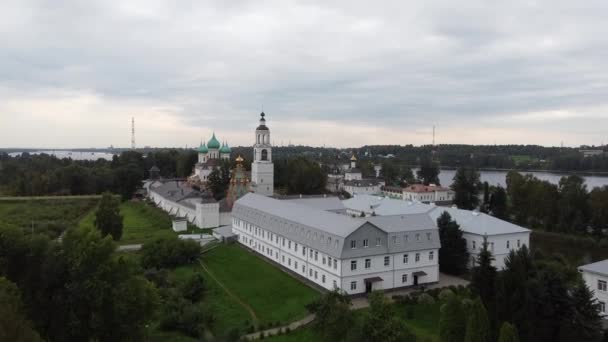 Klostret Tolgskij Yaroslavl — Stockvideo