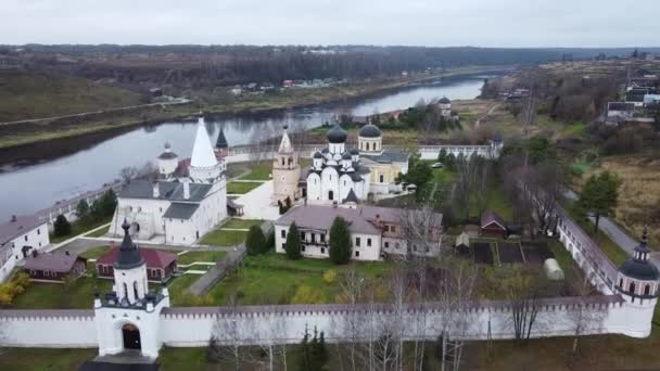 Staritsky Kutsal Dormition Manastırı Tver Bölgesi — Stok video