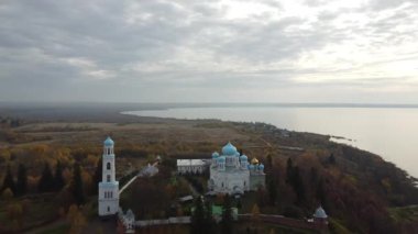 Kutsal Avraamievo-Gorodetsky Manastırı Kostroma Bölgesi 