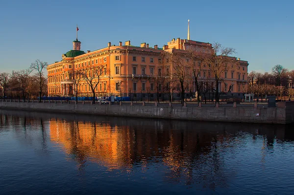 Architektura miasta ulic pomnik przyrody — Zdjęcie stockowe