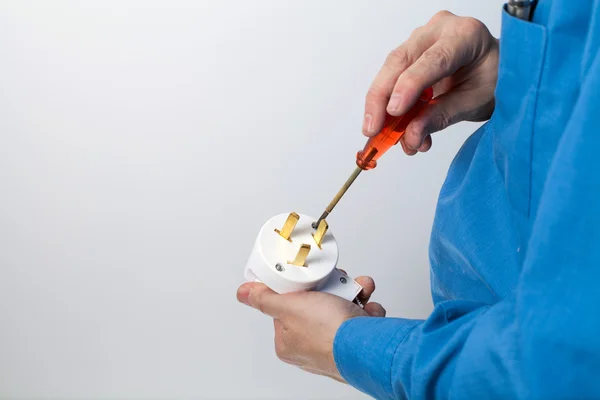 Elektrikçi tak evde tamir