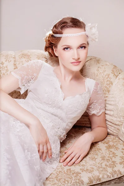 Güzel gelin vintage tarzı. Düğün. Yeni evli