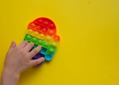 Çok renkli Silikon Stres Önleyici Motor Geliştirme Oyuncağı Patlat