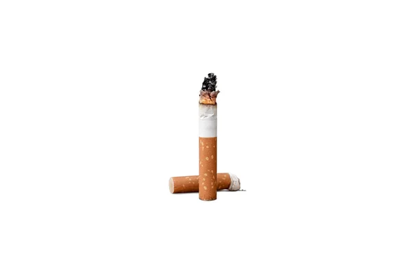 白地に隔離されたタバコの吸い殻有毒廃棄物の概念ではなく 環境に優しい — ストック写真