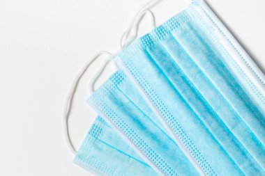 Mavi maskeler yukarıdan covid tarafından fotoğraflandı