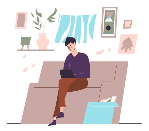Женщина с ноутбуком сидит на диване в интерьере дома. Плоский дизайн иллюстрации. Вектор — стоковый вектор