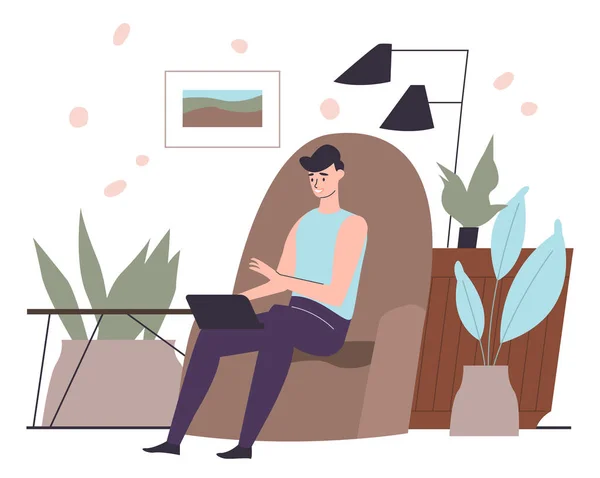 Мужчина с ноутбуком сидит на кресле в интерьере дома. Плоский дизайн иллюстрации. Вектор — стоковый вектор