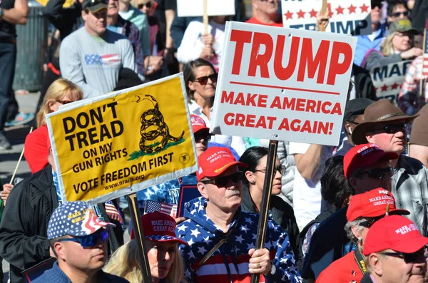 Manifestación Denver Colorado Por Presidente Donald Trump Febrero 2017 — Foto de Stock