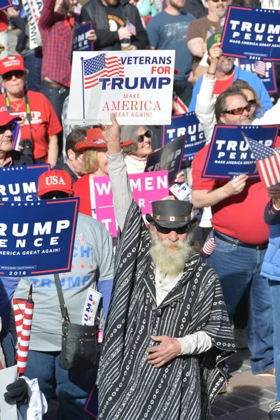 Manifestación Denver Colorado Por Presidente Donald Trump Febrero 2017 — Foto de Stock