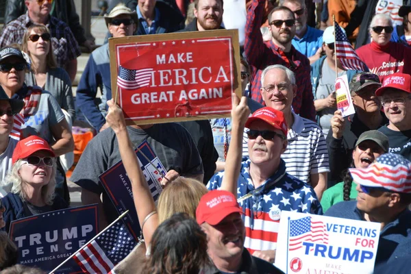 Rally President Trump Denver Feb 2017 — Stock Photo, Image