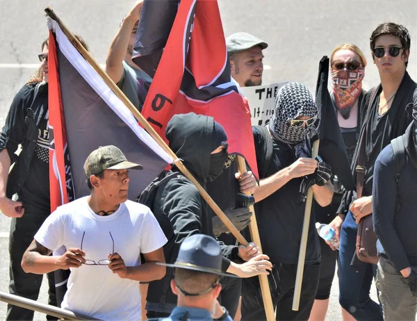 Antifa Tüntetés Denverben Coloradóban 2017 Februárjában — Stock Fotó