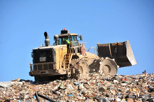 堆填区 亦称堆填区 堆填区 堆填区或堆填区 是处置废物的地方 这个在科罗拉多 — 图库照片