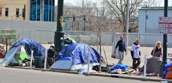 Tent Tent Line Streets Several Neighborhoods Downtown Denver People Experiencing — Stock Photo, Image