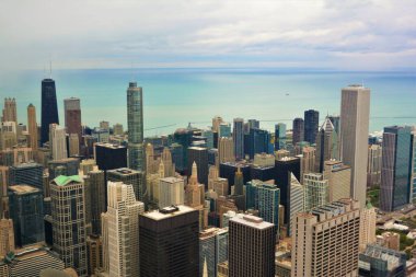 Chicago Skyline her şekildeki gökdelenler tarafından özetlenmiş mutlak bir mimari harikasıdır..