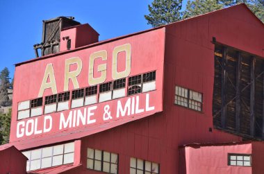 Argo Altın Madeni ve Değirmeni, Idaho Springs, Colorado 'da Argo Tüneli' nin girişinde el değmemiş bir altın değirmeni bulunan eski bir altın madencisidir. Argo Değirmeni 100 milyon doların üzerinde altın cevheri işledi.  